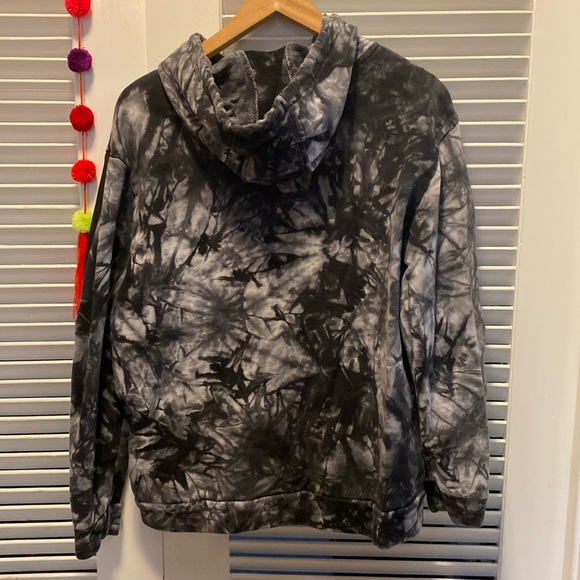 Zumba Strong Hoodie - Picture 2 of 10